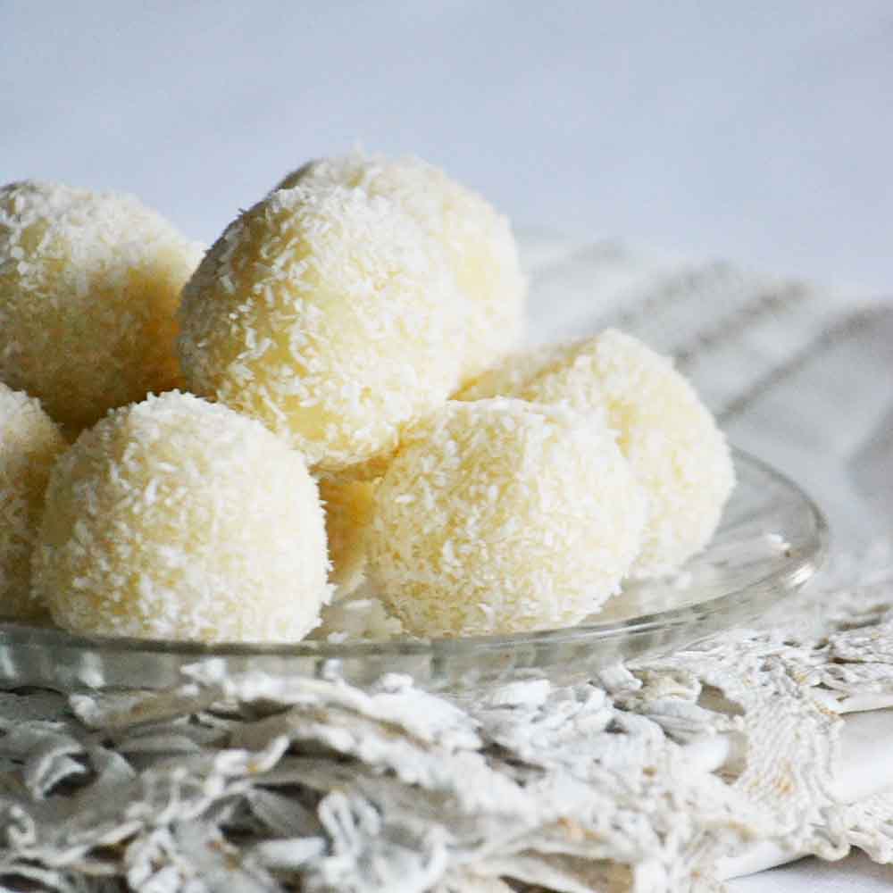 No-Bake Coconut Balls (Snowballs)