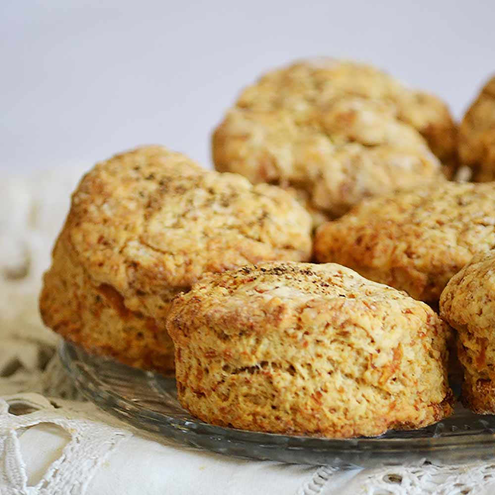 Scones with caramelized cabbage