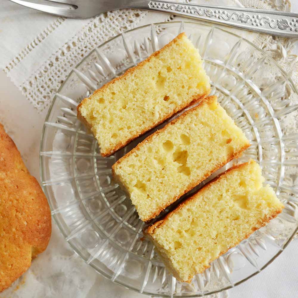 Buttermilk Pound Cake - Positively Splendid {Crafts, Sewing, Recipes and  Home Decor}