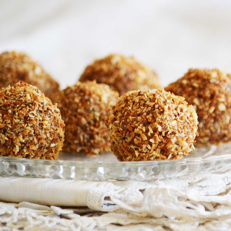 3-Ingredient Baked Coconut Balls